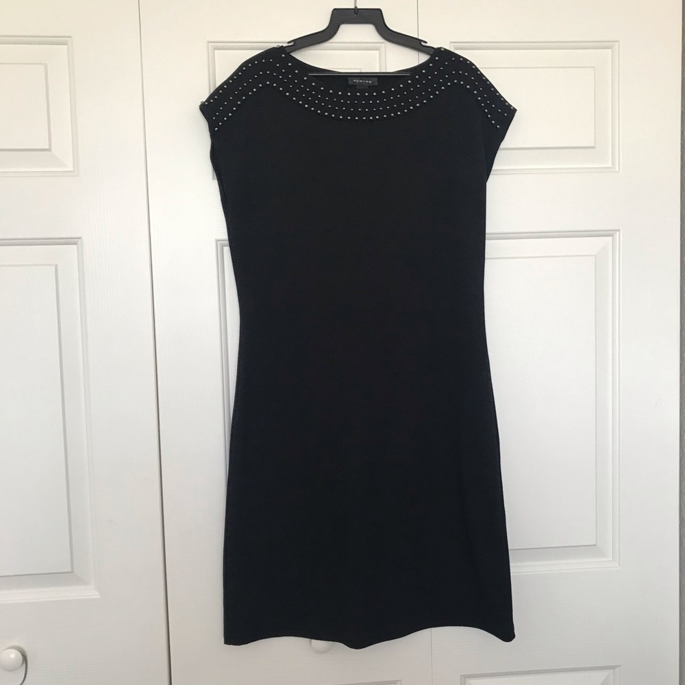 Spense Black Sleeveless Beaded Dress with Belt 8